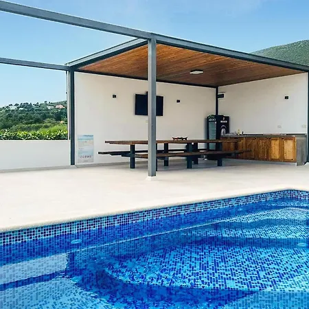 Holiday home Amazing In *