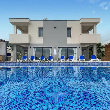 Amazing In * Kaštel Novi